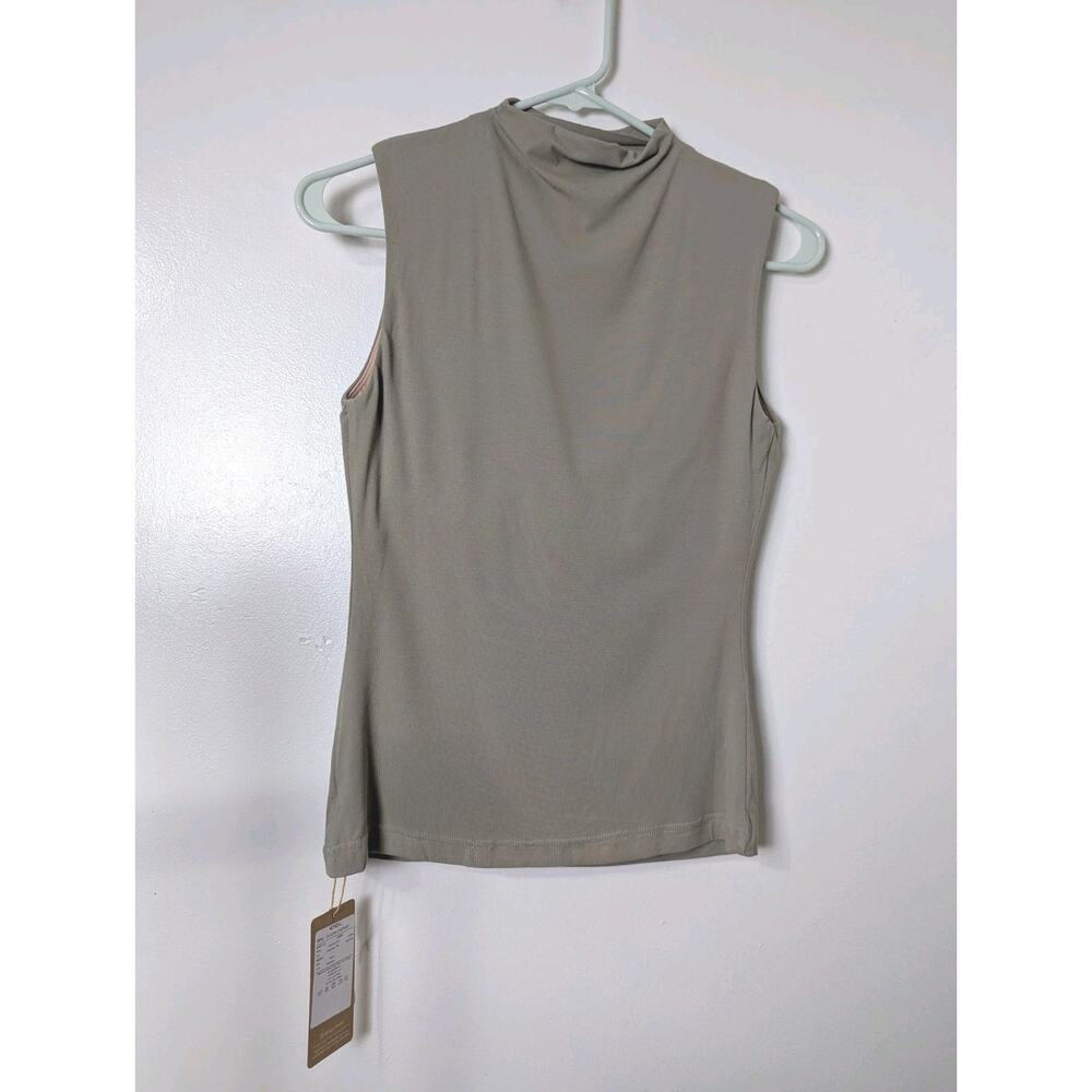 OGL Move Womens Size M Sleeveless Top Olive Green Built In Bra Athleisure NEW